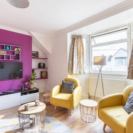 Cosy 1 Bedroom Flat Near Barking Town Centre Bagian luar foto