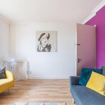Cosy 1 Bedroom Flat Near Barking Town Centre Bagian luar foto