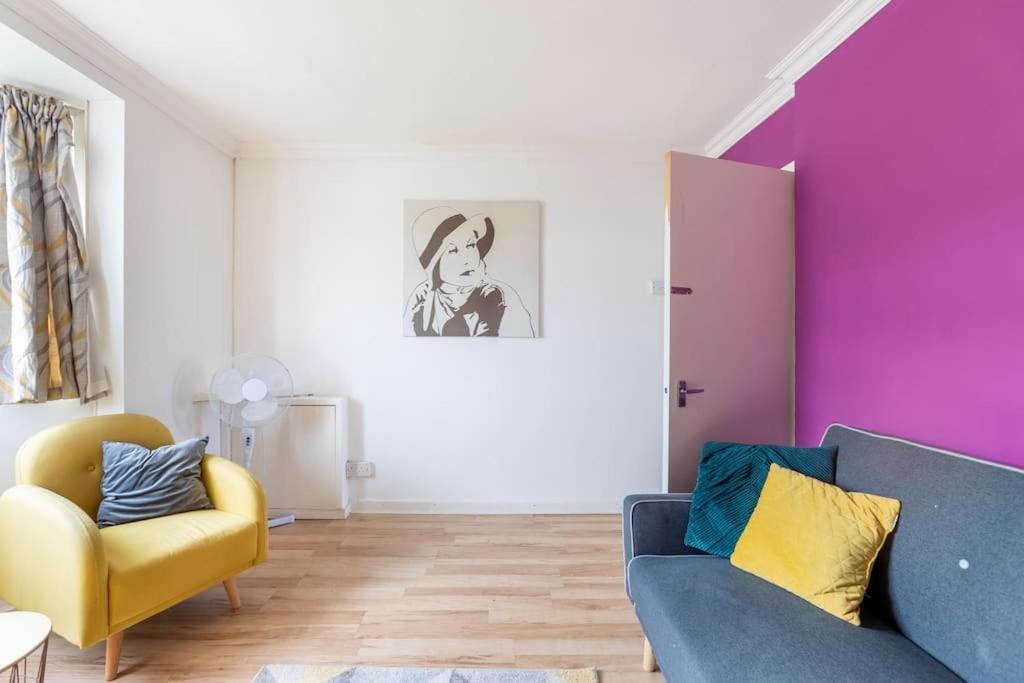 Cosy 1 Bedroom Flat Near Barking Town Centre Bagian luar foto